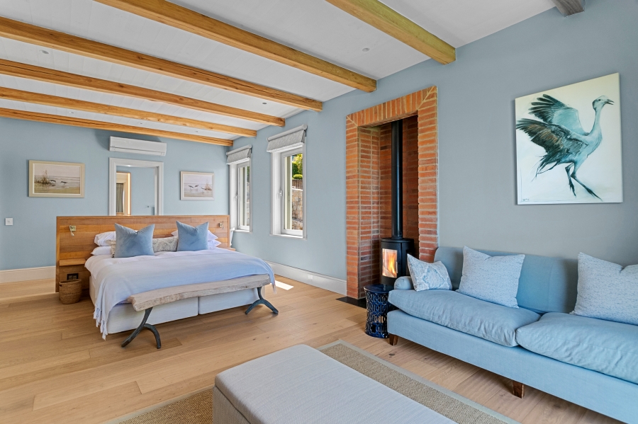 9 Bedroom Property for Sale in Beachy Head Western Cape